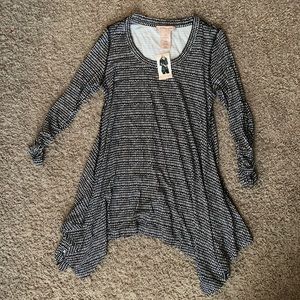 NWT Philosophy Tunic Shirt Black & White Small (S)